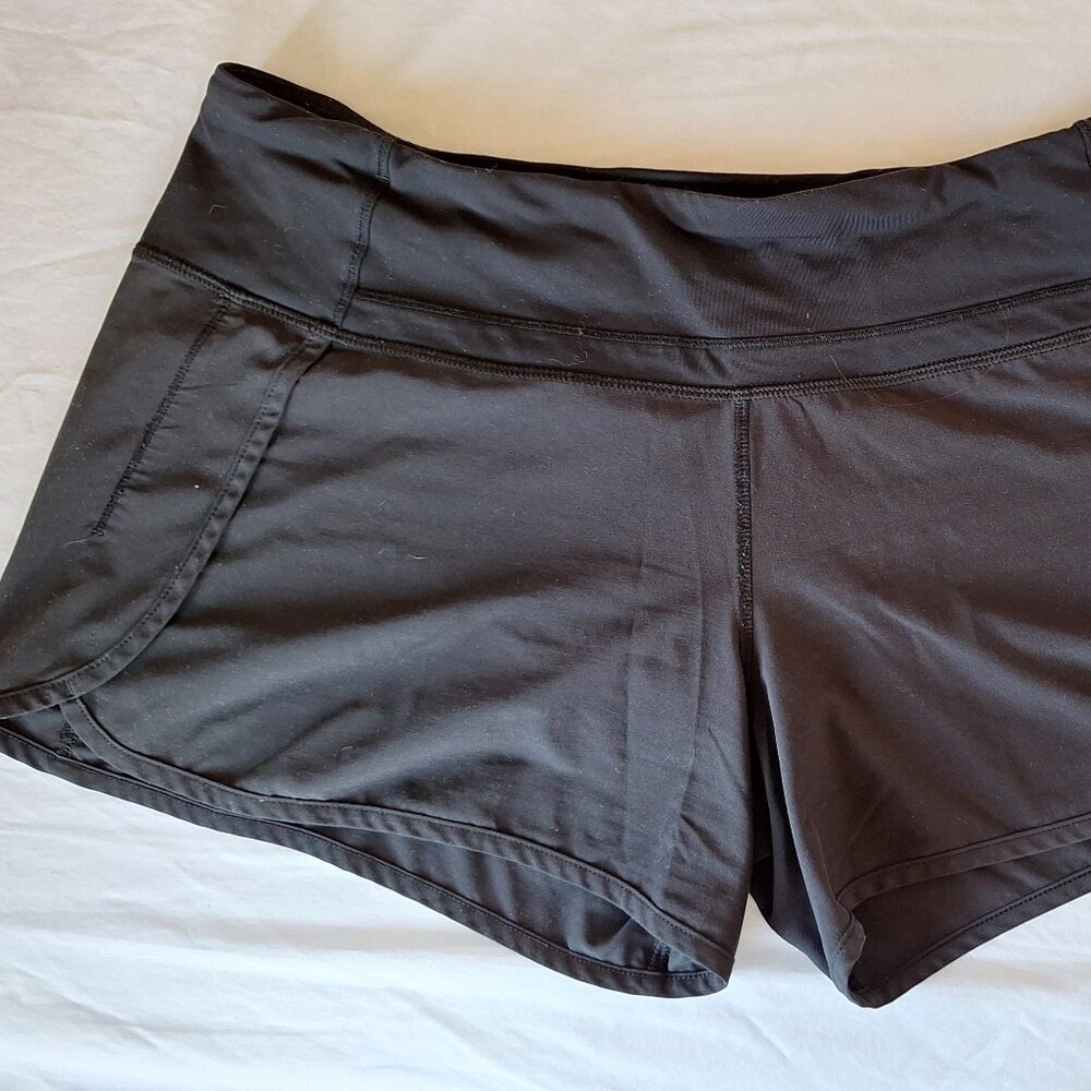 Lululemon black shorts